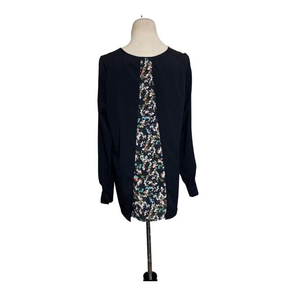 Paraphrase long sleeves back floral overlay tunic blouse size Small - Picture 14 of 14